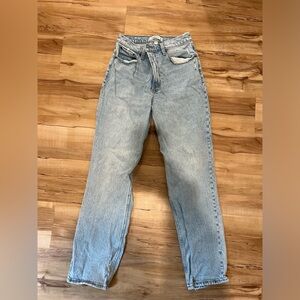 ABERCROMBIE & FITCH 90S STRAIGHT ULTRA HIGH RISE SIZE 6 REGULAR